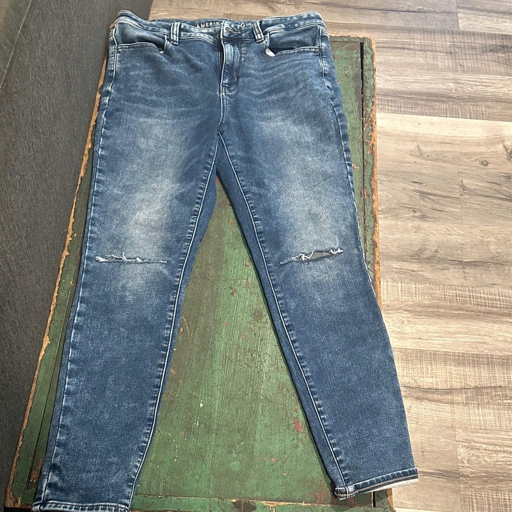 American Eagle Outfitters Distressed Blue Skinny Jeans